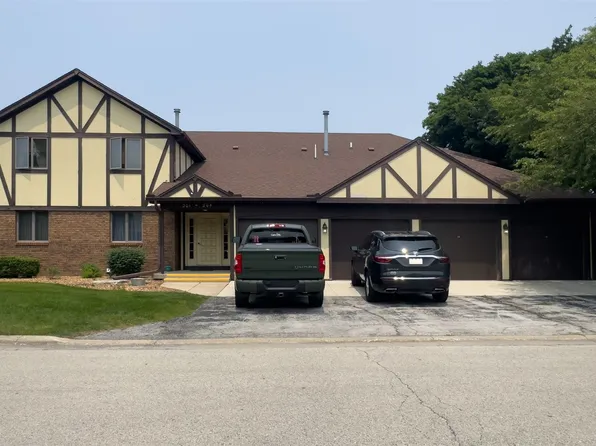 201 Carol Ct #D-1, Pontiac, IL 61764