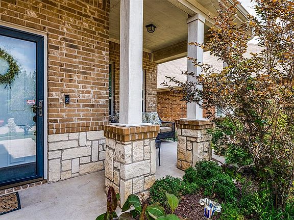 3rd image of 11713 Basilwood Dr
