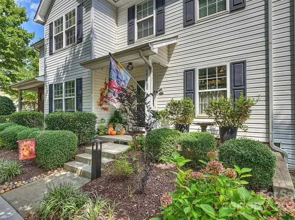 17668 Caldwell Track Dr, Cornelius, NC 28031