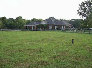 11966 Lower Hull Rd, Moundville, AL 35474