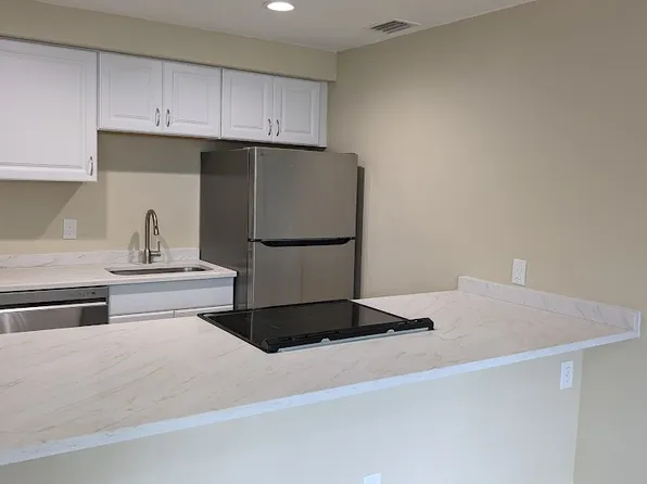 1693 2nd Ave N APT 1, Saint Petersburg, FL 33713