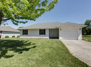 331 W Cline St, Aurora, MO 65605