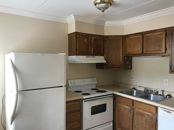 4th image of 2718 Painter Ave APT C104