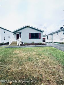609 W Lackawanna Ave, Blakely, PA, 18447