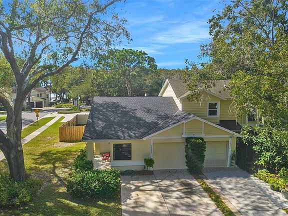 4th image of 16802 Stanza Ct