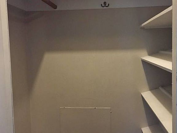 Studio Closet