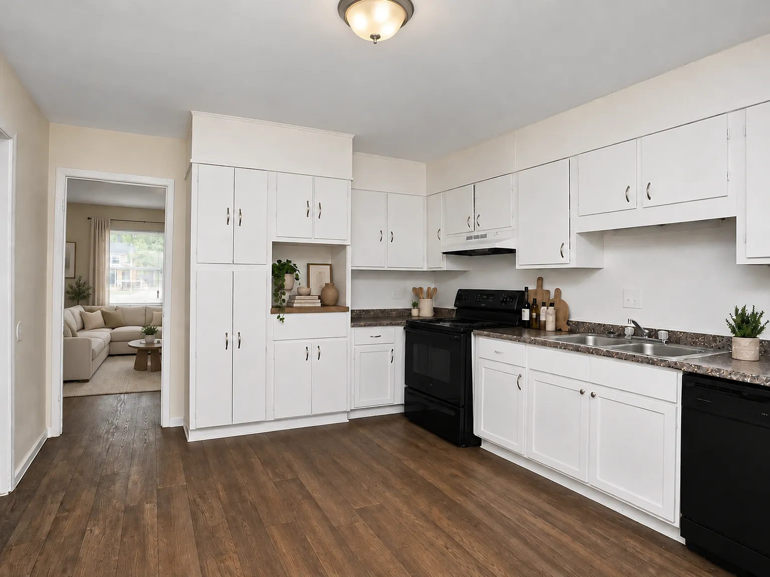 Broadway Townhomes — Photo 3