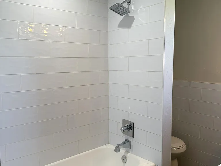 426 S Stratford Dr — Photo 22