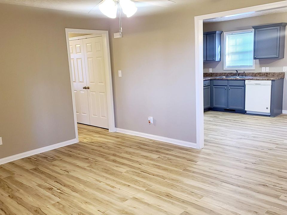 1st image of 378 Kenlee Cir Unit 2