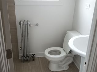 4828 W Addison St APT 1E, Chicago, IL 60641