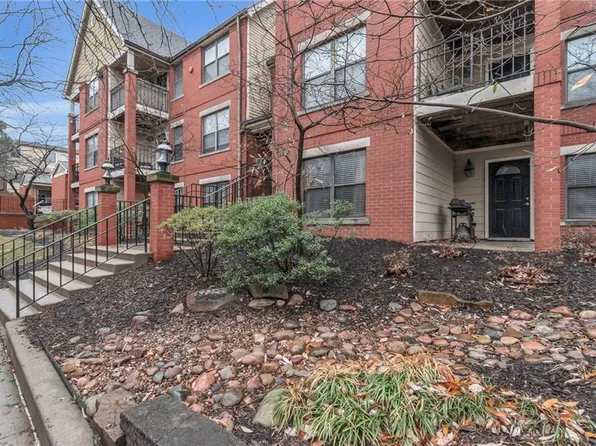 920 Washington St APT 305, Kansas City, MO 64105