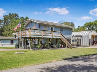 4749 2nd St, Bacliff, TX 77518