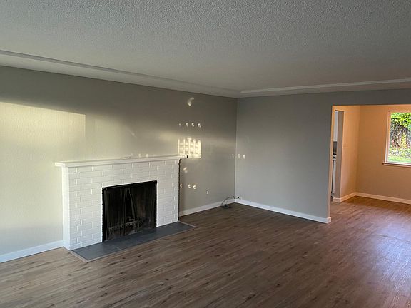 4th image of 7443 S Asotin St