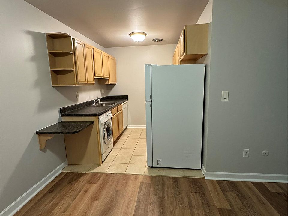 7412 Central St Apt 2, photo 3