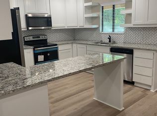 1327 Bunny Rabbit Rd, Athens, TX 75751