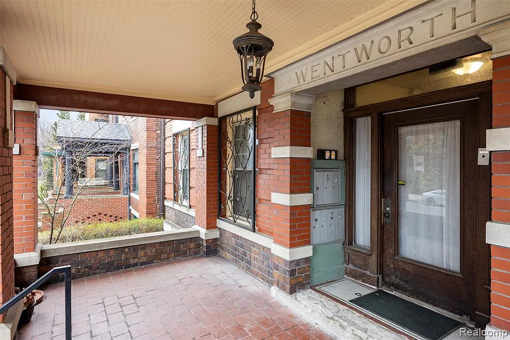 Building Photo - 469 W Willis St #3