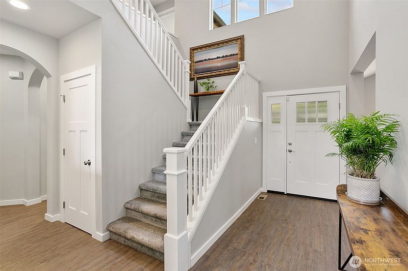 5th image of 3130 177th Street SE