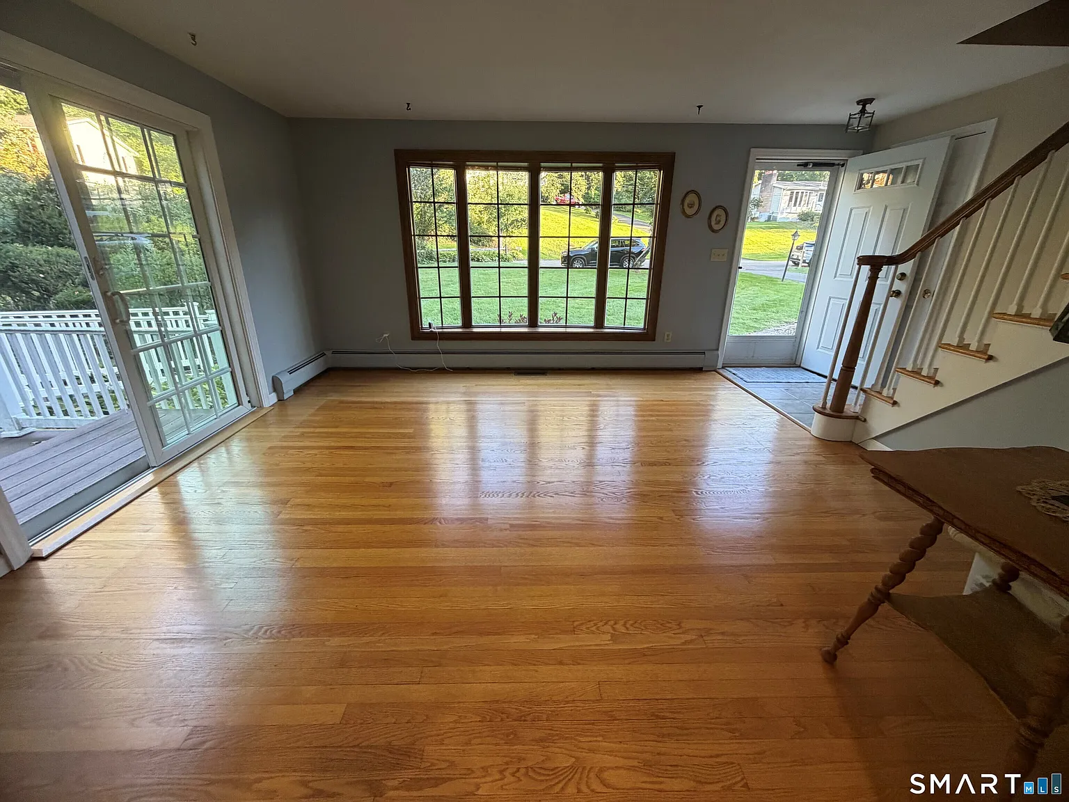 4 bed, 2.0 bath, 1871 sqft, $3,400 — Photo 4
