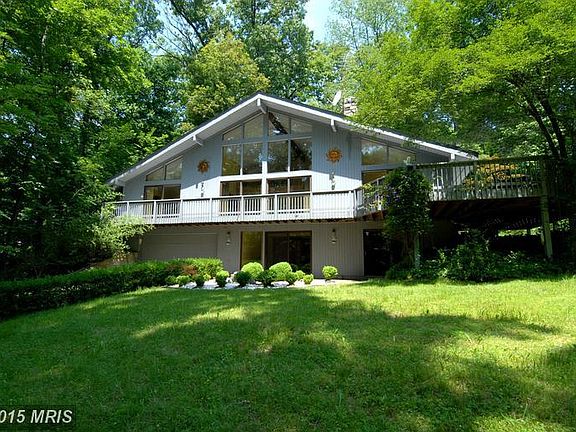 3rd image of 9896 Sunnybrook Dr