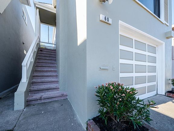 4th image of 60 Park Manor Dr