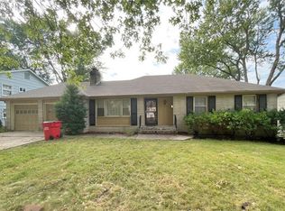 7300 Willow Ave, Raytown, MO 64133