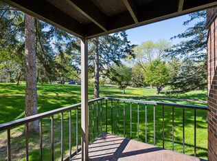 5501 Dewey Hill Rd APT 140, Edina, MN 55439
