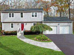 730 Opening Hill Rd, Madison, CT 06443