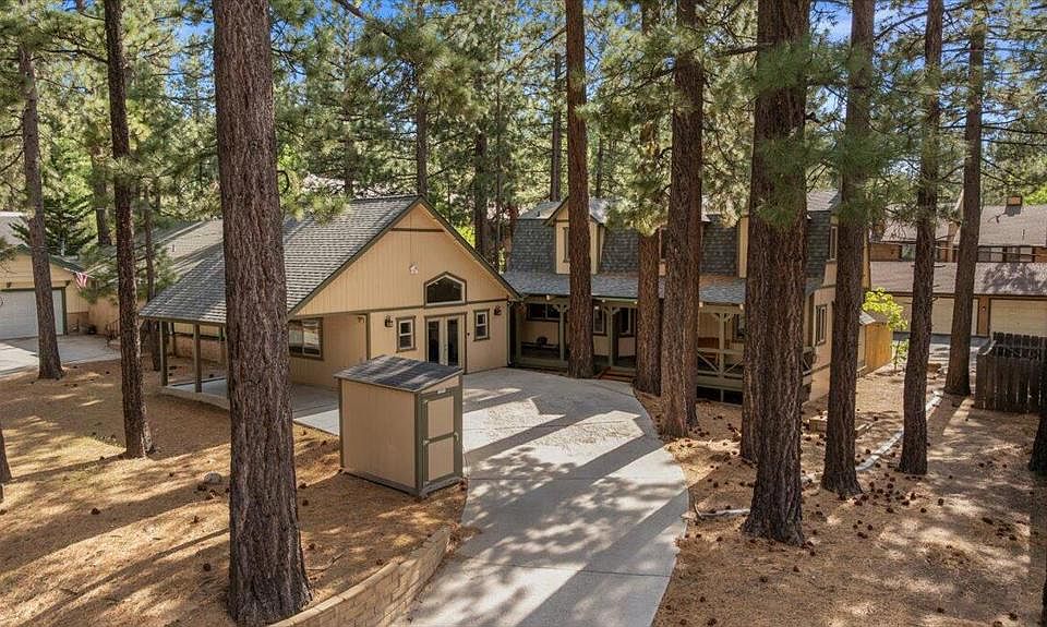 1st image of 572 Ponderosa Dr