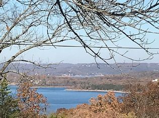 148 Circle Hill Dr, Blue Eye, MO 65611