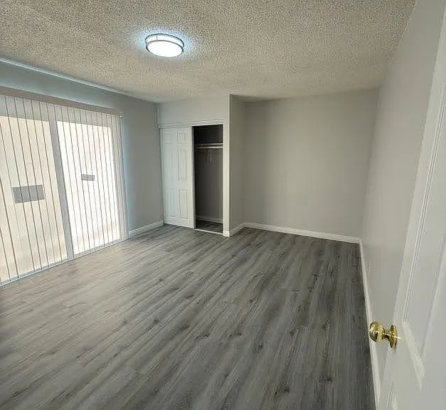 1108 Cashman Dr — Photo 5