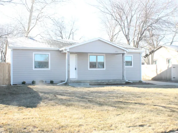 1921 E 51st St S, Wichita, KS 67216