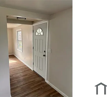4 bed, 1026 sqft, $1,800 — Photo 2