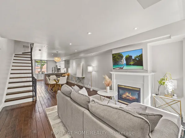 12 Sudbury St #2608, Toronto, ON M6J 3W7