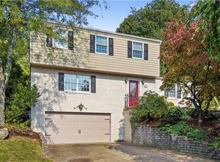 3408 Timberwood Dr, Homestead, PA 15120