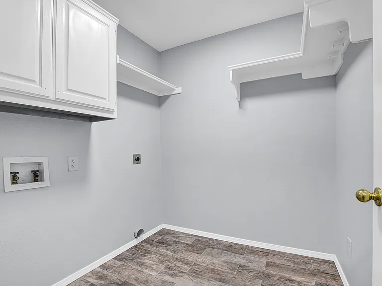 3401 Kinross Dr — Photo 16