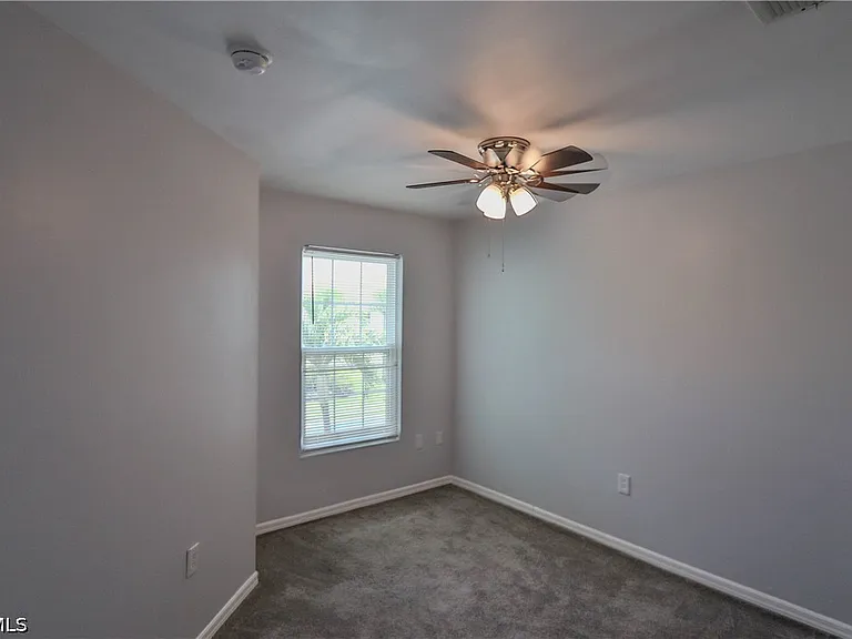 3630 Pine Oak Cir #105 — Photo 14
