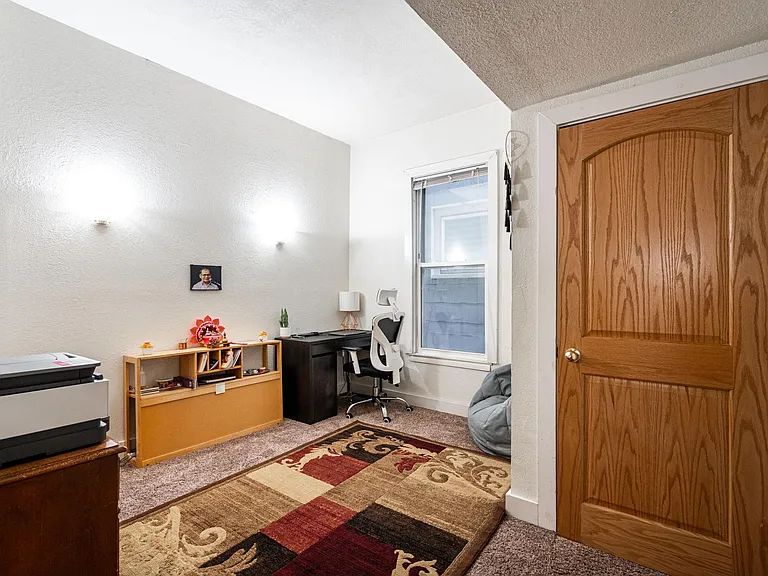 1627 N Farwell Ave #A — Photo 18