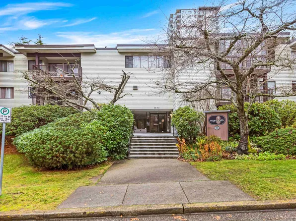 1555 Fir St #107, White Rock, BC V4B 4B6