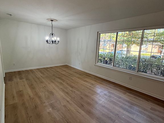 5th image of 2072 Montreat Cir