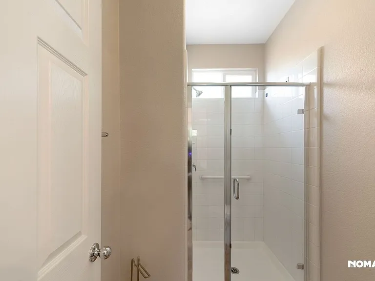3853 Mira Arena — Photo 10