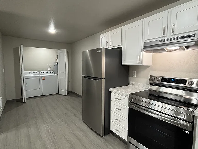 Chambers Crest Apartments — Photo 58