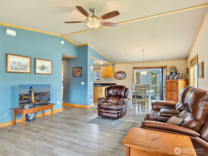 5th image of 30406 H Street