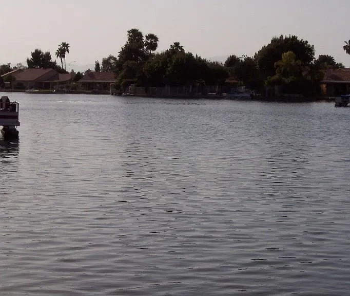 11018 W Poinsettia Dr — Photo 34