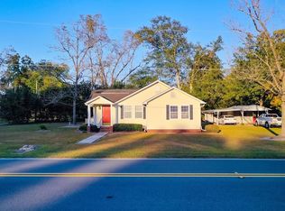 3420 Dixon St, Patterson, GA 31557