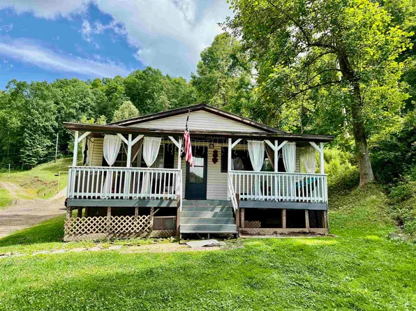 240 Ross Town Rd, Wayne, WV 25570