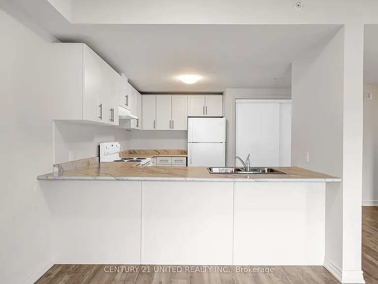 82 Munroe St #102 — Photo 27
