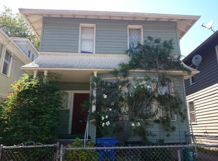 949 23rd Ave, Seattle, WA 98122