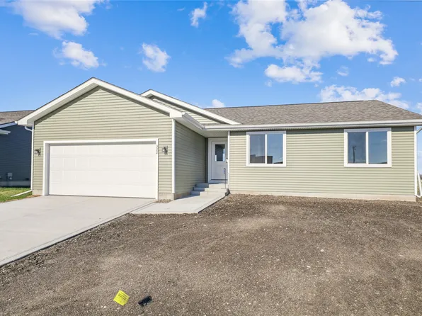 322 NE Driftwood St, Elkhart, IA 50073