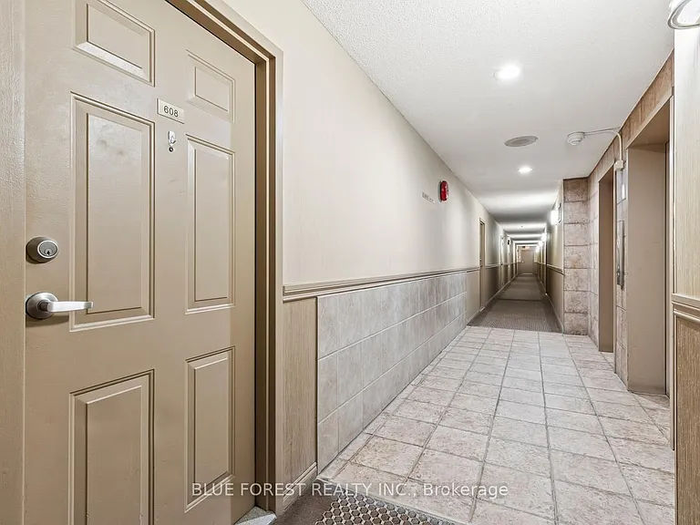 1600 Adelaide St N #608 — Photo 6