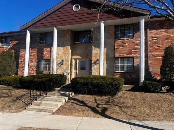 8442 North Servite DRIVE #202, Milwaukee, WI 53223